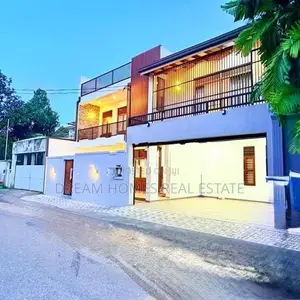 Elegant Family Home for Sale – Battaramulla Lake Road