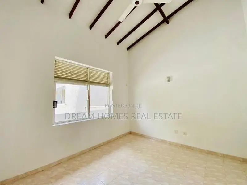Modern 2-Storey House Near Homagama Town