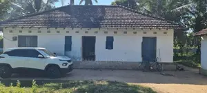 Land for Sale with House at Ilupadichenai