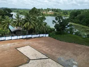 බණ්ඩාරගම උයන්වත්ත වැවට මුණලා වටිනා ඉඩමක්