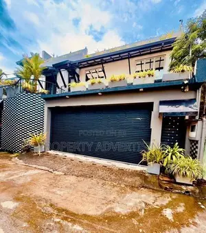 Modern Two-Storey House for Sale in Piliyandala!