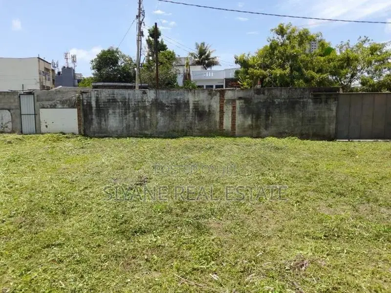 Commercial/ Residential 15.9P Land For Sale in Colombo 08, Cotta Rd