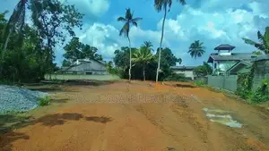 Yakkala Land for Sale Near the Town