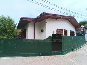 House for Sale – 6 Perches in Honnanthara