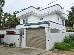 Modern Designed Luxury Three Storey House for Sale in Kesbewa