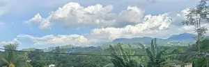Land For Sale in Katugasthota (walking distance to town)