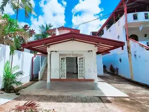 Two Storey House for Sale in Boralesgamuwa