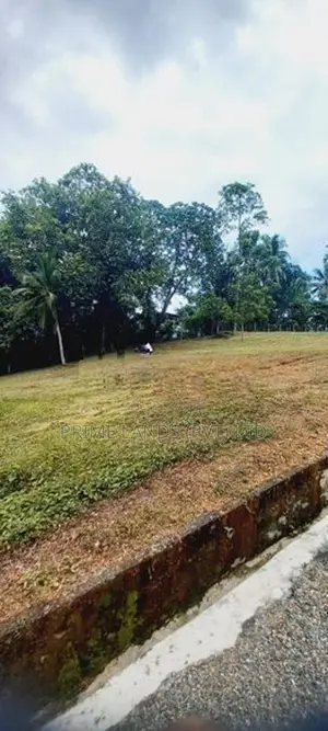 හිරණ පානදුර බස් පාරට 600m හොඳ ඉඩමක්