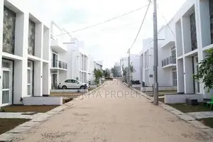 Luxury 2 Story House for Sale in Piliyandala