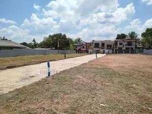 ගොඩගම හන්දියට ආසන්නව බිම් කොටස් විකිණීමට