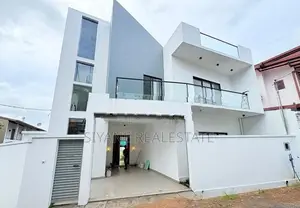 Newly House for Sale in Athurugiriya