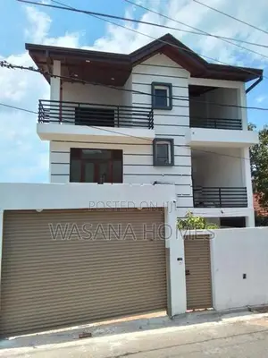 Spacious House for Sale Nugegoda