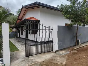 City limit Single Story House for sale Piliyandala