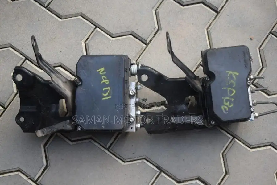 Toyota Vitz KSP130 Abs