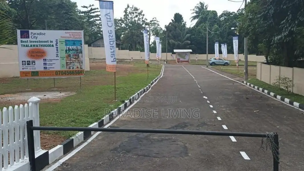 8 and 9 Perch Land Lots in Hokandara, Thalawathugoda Gated Community