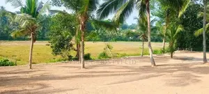 Land In Weboda