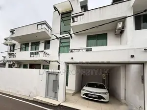 Brand New 3-Storey House for Sale – Kaduwela
