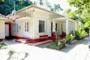 GALLE : 4BR (86P) COLONIAL HOUSE FOR SALE