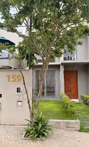 3BR Luxury Brand-New house Rent in Canterbury Kahathuduwa