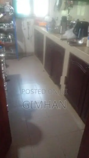Upstairs House For Rent Rathmalana Sirimaluyana