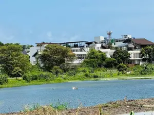 Lake Facing Land for Sale in Nugegoda Town