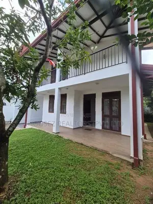 Beautiful Two-Storey Family Home for Sale – Athurugiriya