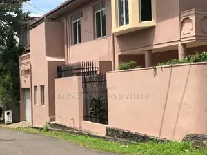 Luxury 3-Bedroom House for Sale – Udahamulla