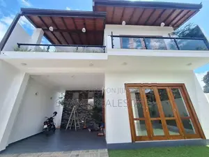 Luxury New House For Sale in Hokandara