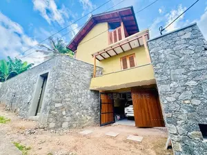 Luxury Family House for Sale in Nugegoda