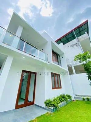 Spacious Family House for Sale – Athurugiriya | 4BR 4 Bath