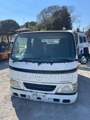 Toyota Dyna 2006 Double Cab Cabin