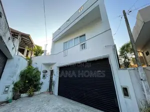 Modern 3 Story House for Sale Pannipitiya