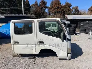 Toyota Dyna 2006 Double Cab Cabin