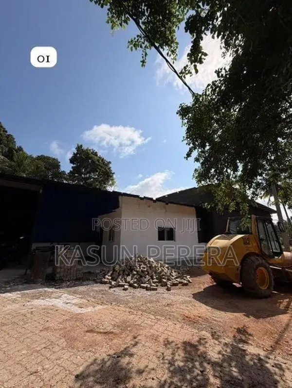 Prime 9,500 Sqft Warehouse Space for rent - Kesbawa