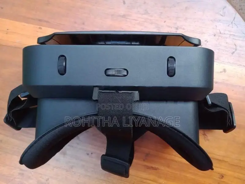 Virtual Reality Glasses