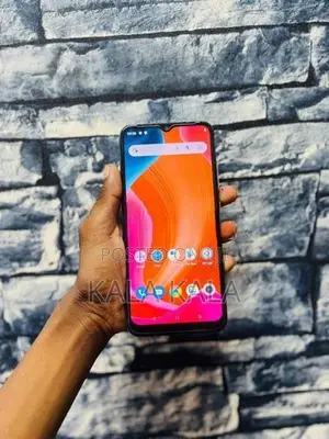 Realme C11 32gb (Used)