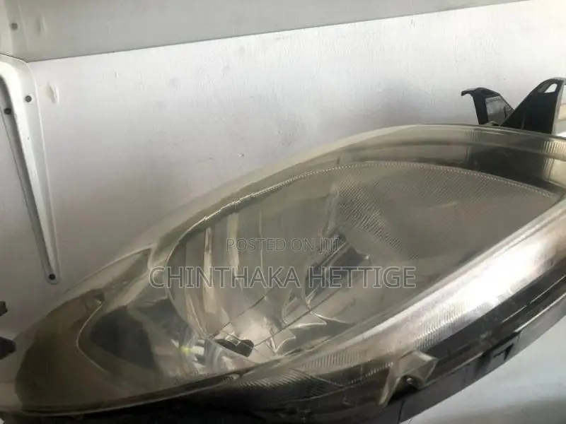 Toyota Vitz Ksp 90 Head Light