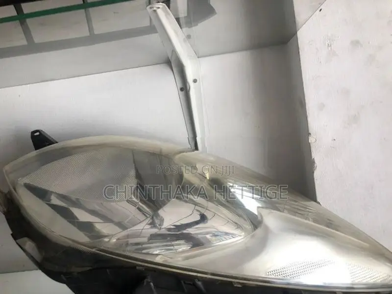 Toyota Vitz Ksp 90 Head Light