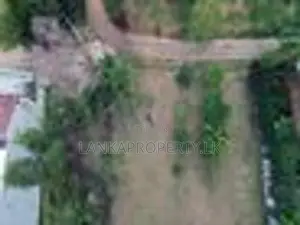 Prime Residential Land for Sale in Ramanayake Mawatha, Hokandara.
