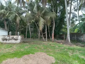 Prime 112-Perch Land with House for Sale Gampaha