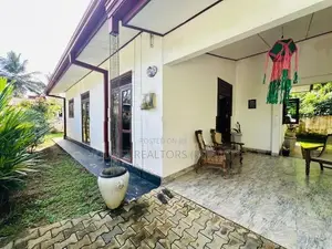 Charming Single-Storey House for Sale