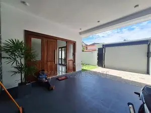 Luxury New House Sale in Thalawathugoda