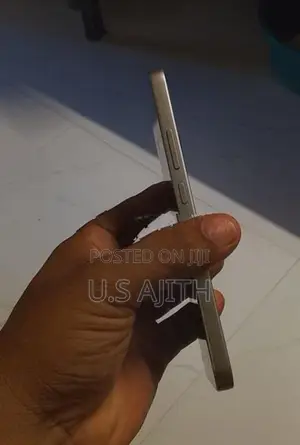 Oppo F31 (Used)