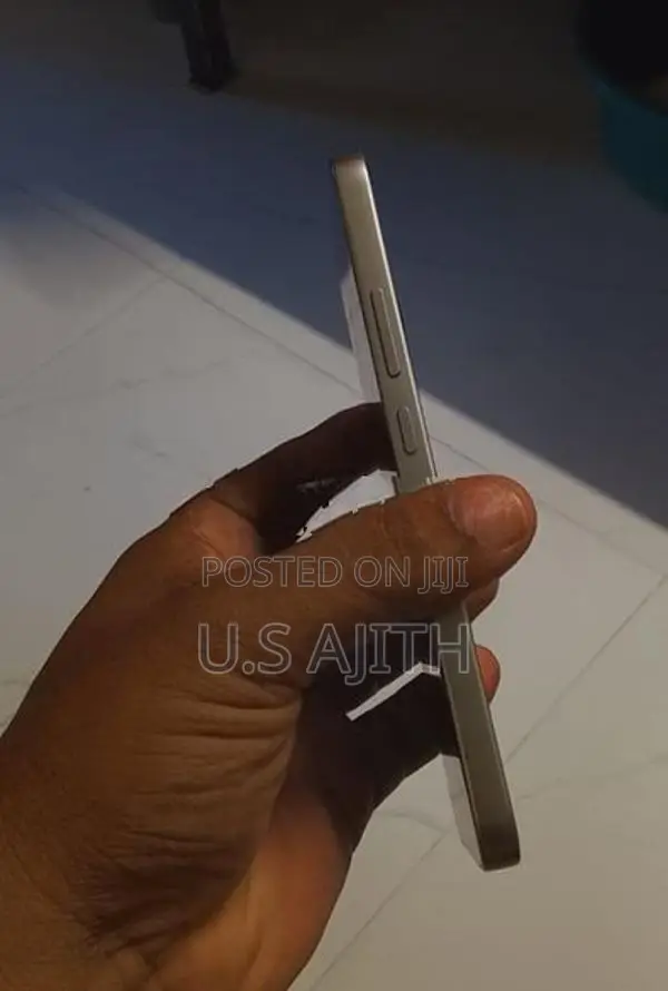 Oppo F31 (Used)