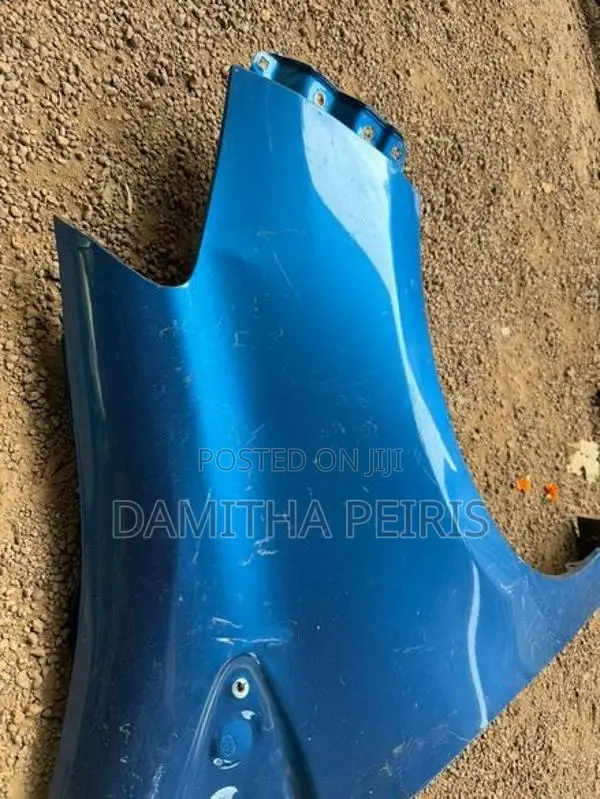 Toyota Vitz 130 Fender