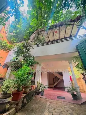 කඩුවෙල – වැලිවිටින් අලංකාර දෙමහල් නිවසක් / KR 13479