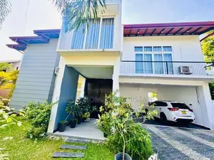 Elegant Family House for Sale – Temple Road, Thalawathugoda