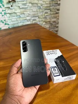 Samsung Galaxy A17 8GB 256GB 5G (Used)