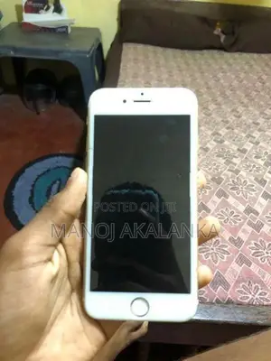 Apple iPhone 6S (Used)