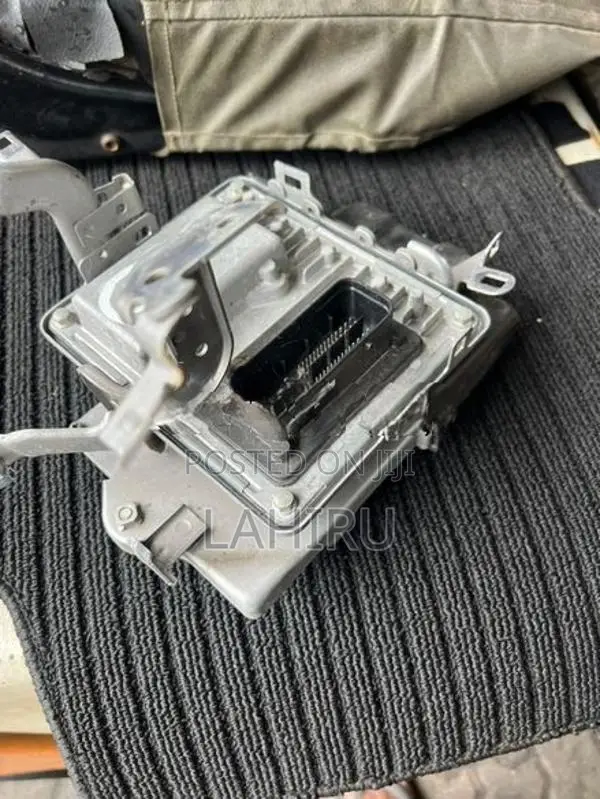 Honda Vezel Ecu